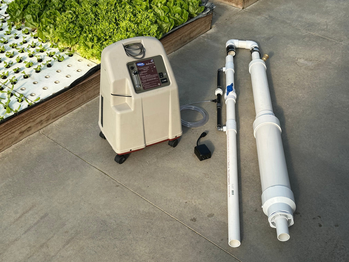Oxygen concentrator with AirCone in a lettuce greenhouse